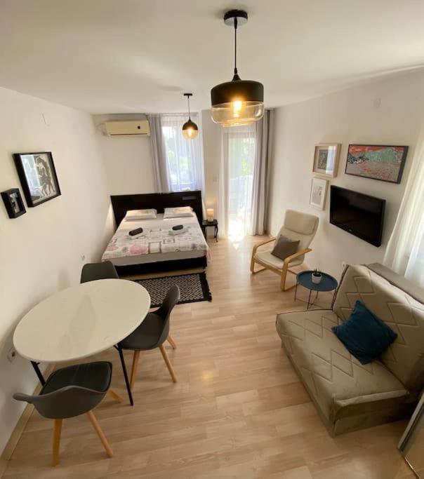 Apartments Rux De Luxe Bar Exteriér fotografie