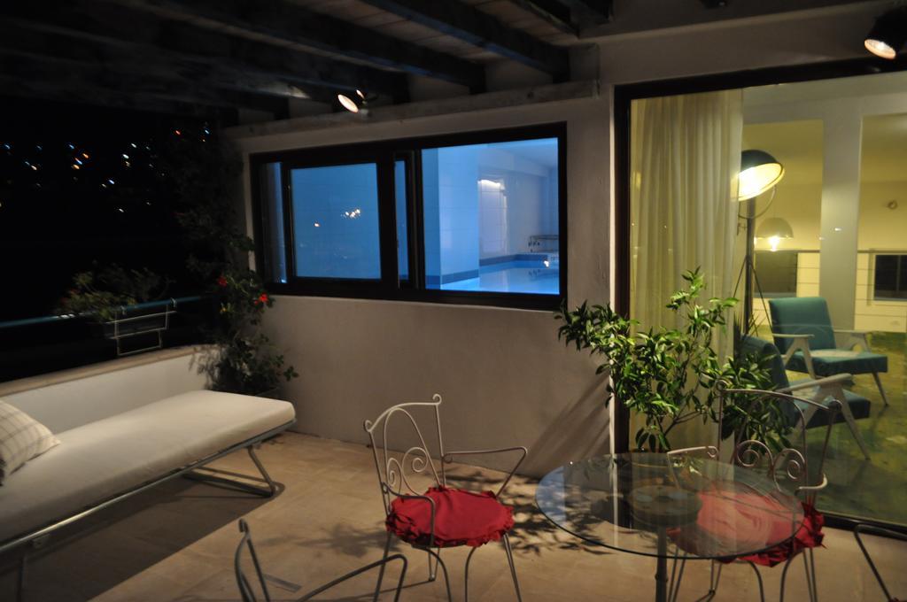 Apartments Rux De Luxe Bar Exteriér fotografie